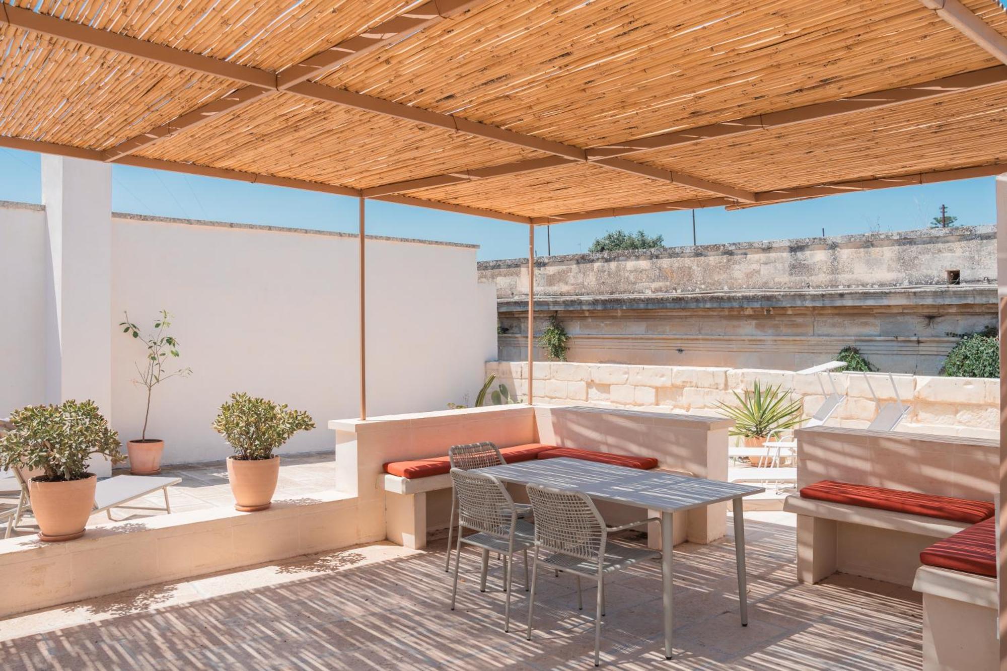 Margherita Apartment & Rooftop By Residence Colibri Λέτσε Εξωτερικό φωτογραφία