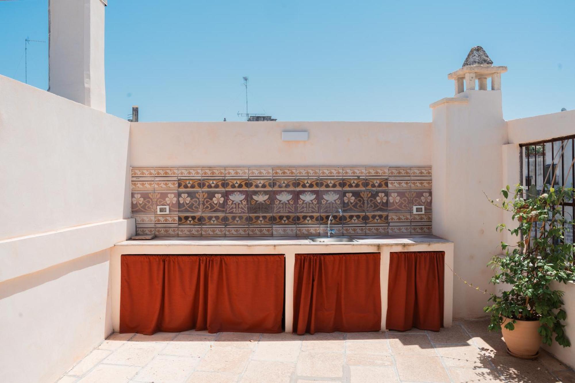 Margherita Apartment & Rooftop By Residence Colibri Λέτσε Εξωτερικό φωτογραφία